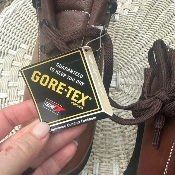 Vasque boots. Vasque Sundowner GTX boots. Size 8.5. Backpacking boots. Hike work - Picture 6 of 13